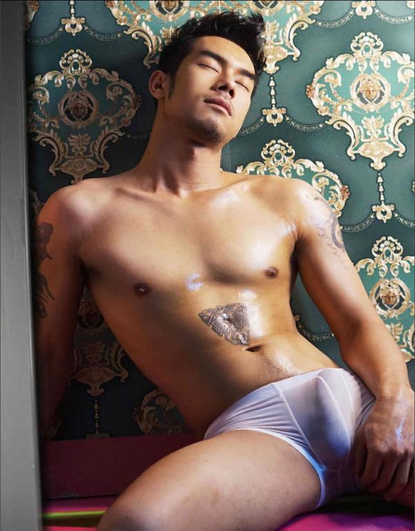 MAN-OMG-3---Guy-On-Hot-Street